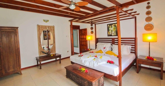 Takamaka Green Village